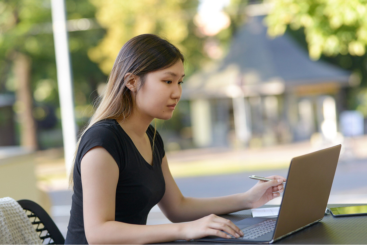 บริการ IT Outsource คือตัวช่วยในการ ดำเนินธุรกิจ